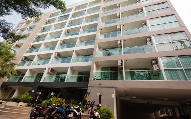 Отель Laguna Bay 1 Condo by GrandisVillas Паттайя вид на фасад