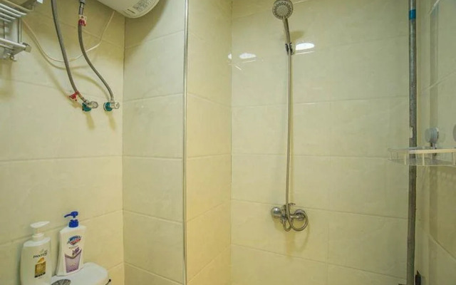 Xin Wo Hotel Apartment Railway Station