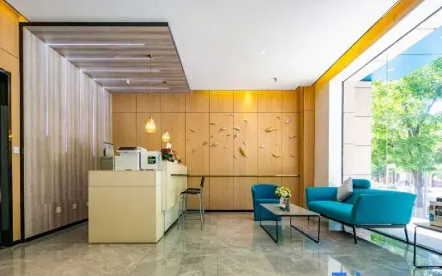 Yiju Hotel （Fengcheng 10th Road Metro,Xi’an North Station)