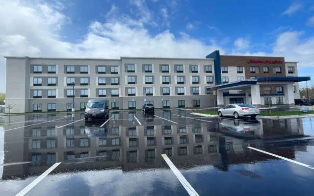 Hampton Inn & Suites Ypsilanti