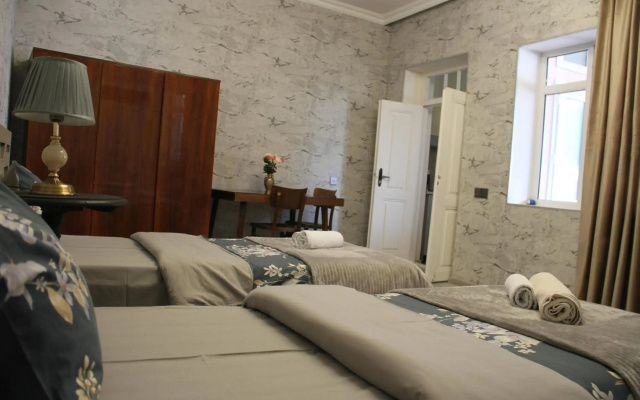 Nuray's House