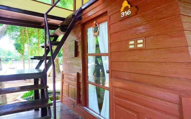 Baanrai Riverkwai Resort
