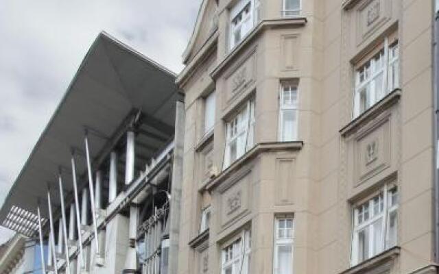 Отель Booking Rooms вид на фасад