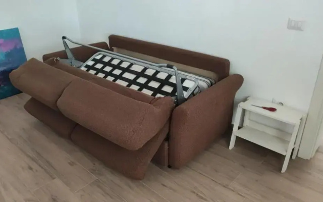 Seaside Villa with Hot Tub, 5mins walk from the sea