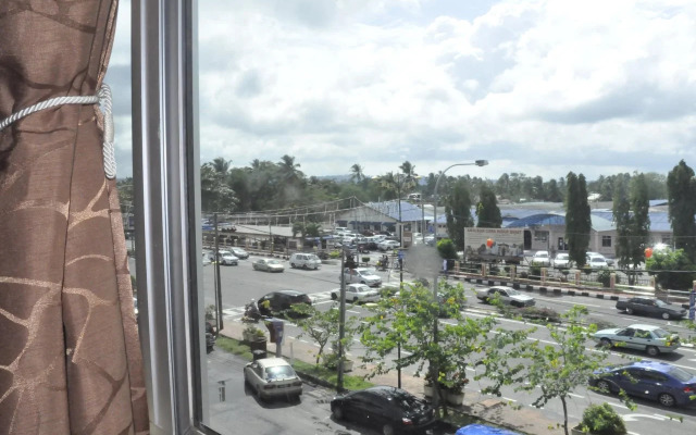 Saujana Hotel And Restaurant