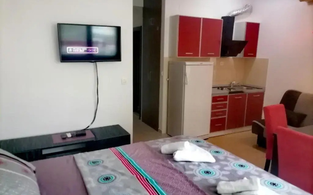 J&J Twins Apartments