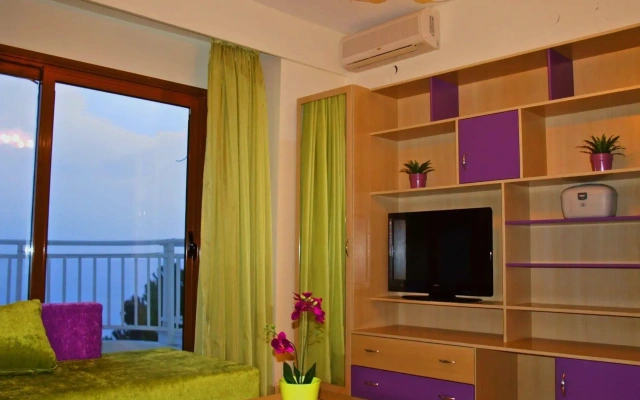 Отель Maranton Beach