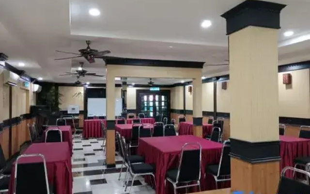 Sera Sentosa Inn