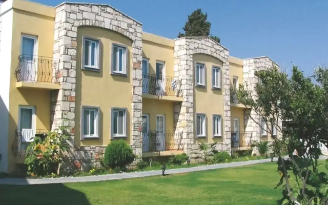 Parilti Hotel
