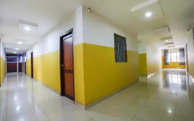 R K Residency by OYO Rooms