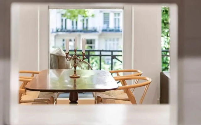 2-bed Knightsbridge Home