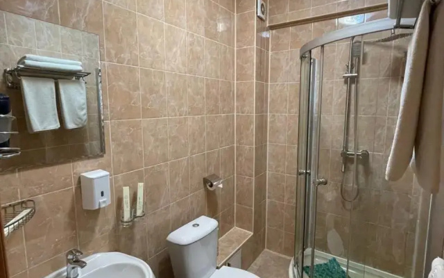 Shanyrak Hotel