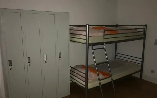 A&S Hostel Bonnerstr. 64