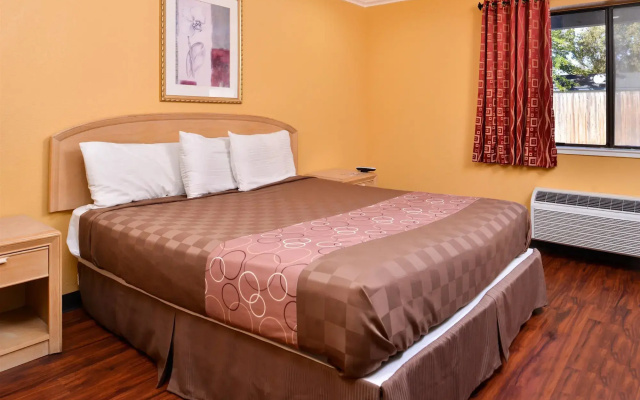 Americas Best Value Inn & Suites Clearlake Wine Country