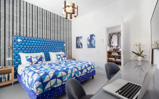 Luxury Design Home & Jacuzzi in Heart of Sorrento