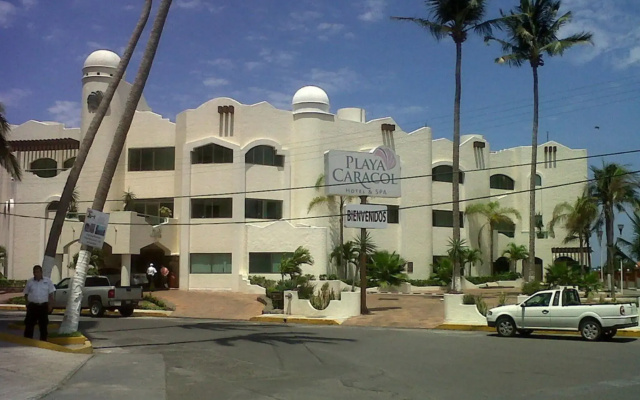 Hotel Playa Caracol