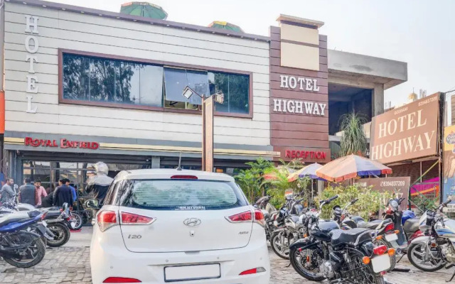 New Hotel Highway by OYO Rooms