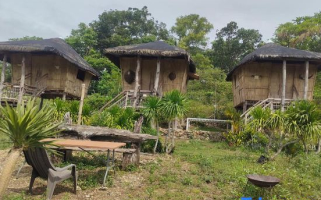 Tribu Kihud "Experience Simple Living"