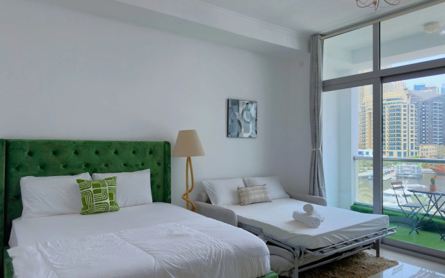 Luxury Studio with Marina View