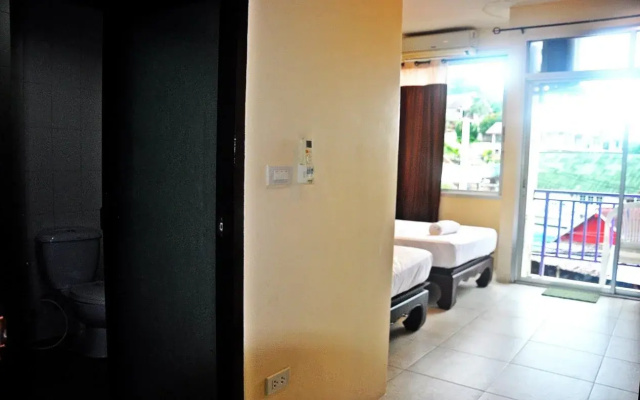Kata Inn Guesthouse & Restaurant