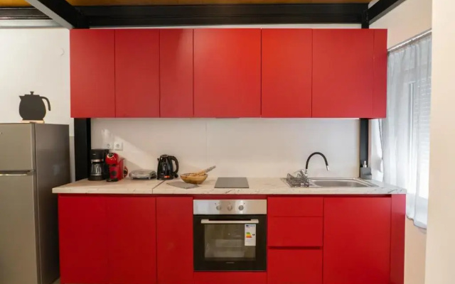 Zalman's Ground Floor 1BR Place