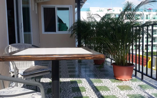 Patumnak Beach Guesthouse
