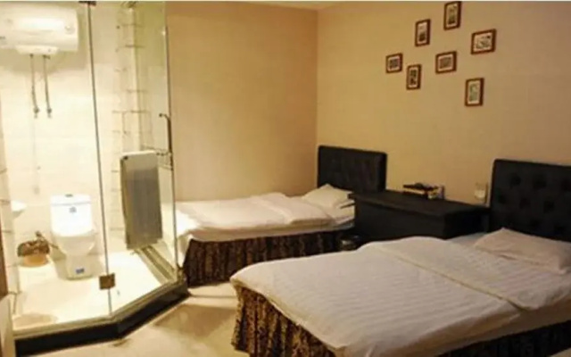 Utopia Theme Inn