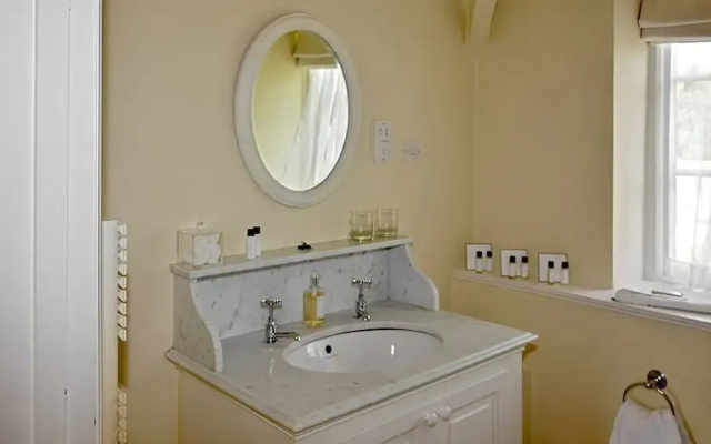 Goodwood Cottage