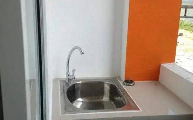 Lert Sri Hotel