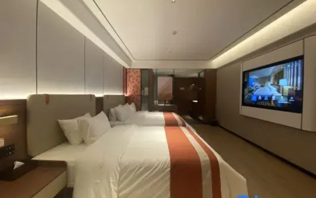 Platinum Jinshang Hotel (World Trade Plaza Branch)