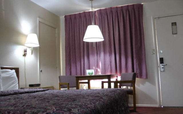 Nights Inn