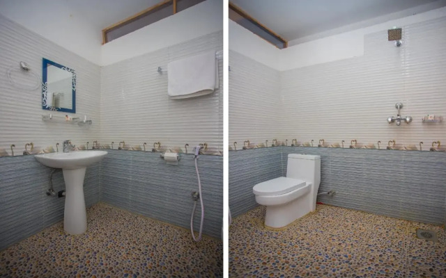 OYO 242 Hotel Satyam