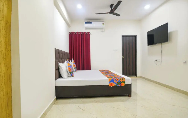 Fabhotel Parijat