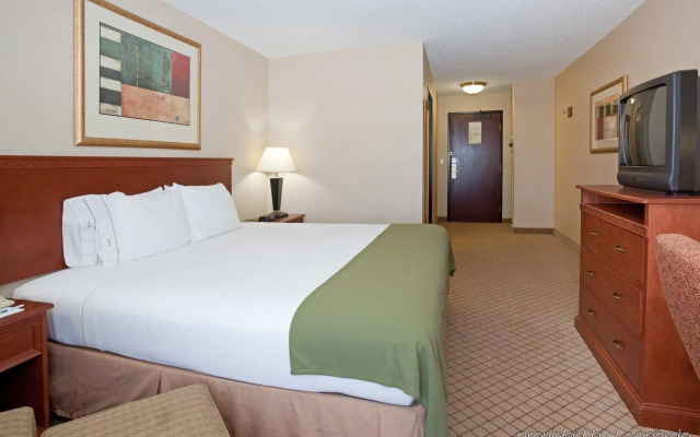 Country Inn & Suites by Radisson, Garden City, KS