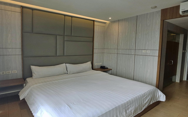 Victory Hotel
