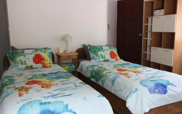 4 bedroom villa- sleeps 8