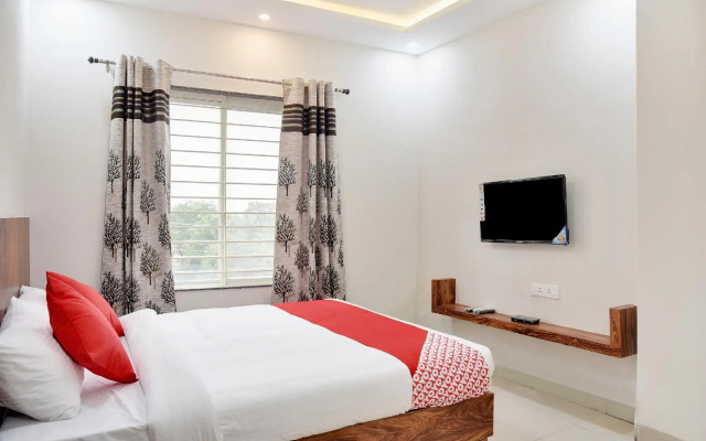 OYO 40146 Hotel Continental