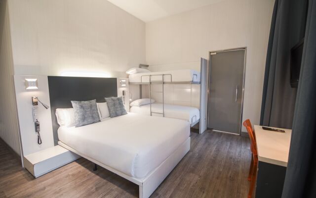 Отель Petit Palace Sevilla Canalejas Испания, Севилья - отзывы, цены и фото номеров - забронировать отель Petit Palace Sevilla Canalejas онлайн комната для гостей