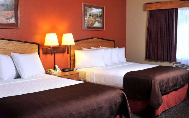 AmericInn Lodge & Suites Oswego