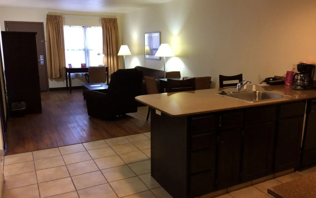 Markham House Suites