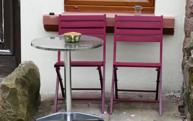 Le Gite Des Sources: Nature, Randonnees, Detente.