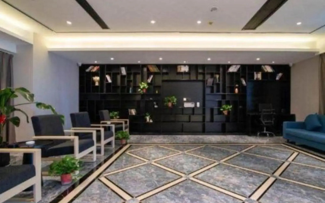 Ge Ling Jing Ping Zhi Xuan Hotel (Nantong Central Business District)