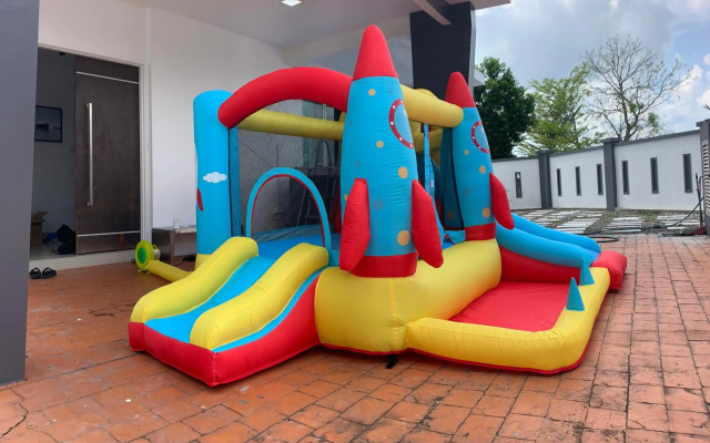 Homey Desaru Villa 22pax Max- BBQ & Netflix - Near WaterPark