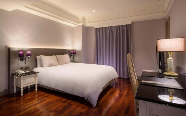 Lees Boutique Hotel