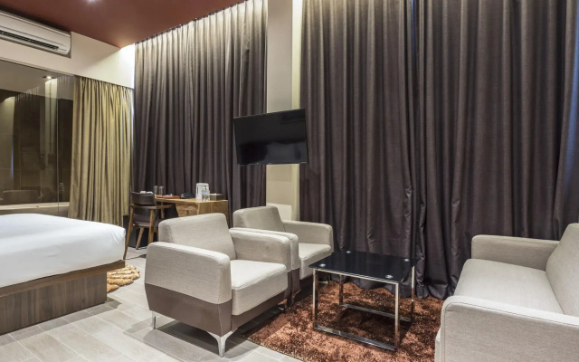 Hotel YAN