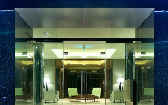 Отель Hilton Colombo Residence Шри-Ланка, Коломбо - отзывы, цены и фото номеров - забронировать отель Hilton Colombo Residence онлайн вид на фасад