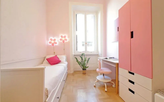 Spacious Prati Apartment for Families