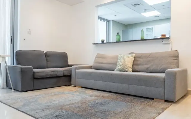 Exceptional and Stunning 1 Bedroom in Dubai Marina