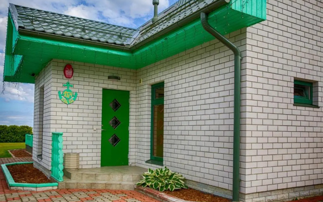 Raja Lake House