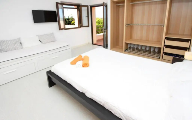 Villa Poligono 18 Parcela 369 Holiday hou No.1